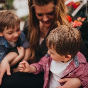 Meet your Posher, Hansi